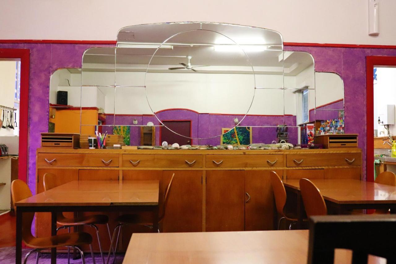 The Duke Hostel เกรย์เมาท์ ภายนอก รูปภาพ The mirror room